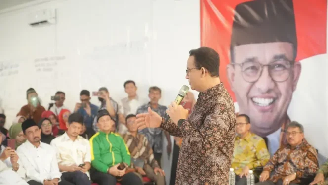 
 Mantan Gubernur DKI Jakarta periode 2017-2022 Anies Baswedan menghadiri acara Silaturahmi Elemen Warga Jakarta di Pekayon Raya, Jakarta Selatan, Rabu (19/6/2024). (Winda Nelfira).